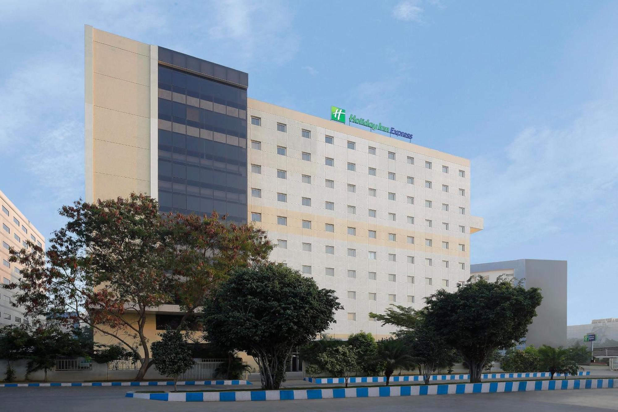 Holiday Inn Express Hyderabad Hitec City By Ihg Ngoại thất bức ảnh